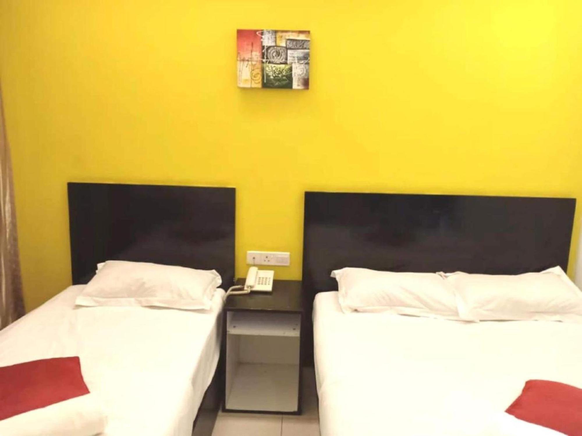 Oyo 91087 Hotel Dspark Port Klang Bagian luar foto